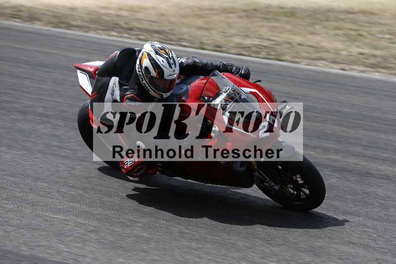 /21 17.06.2026  Ducati Schweiz Track Warmup ADR/Gruppe gelb/25